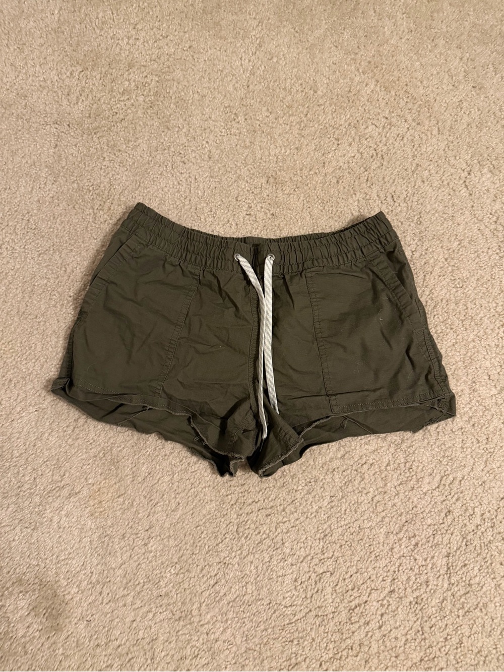Vuori Everyday Drawstring Utility Shorts - Olive